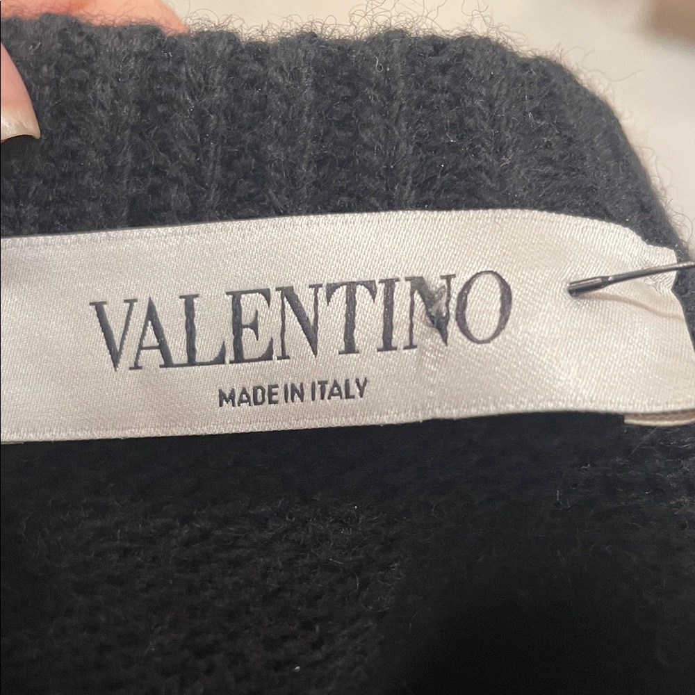 Valentino Black Knit cardigan/feather cape - Picture 9 of 10